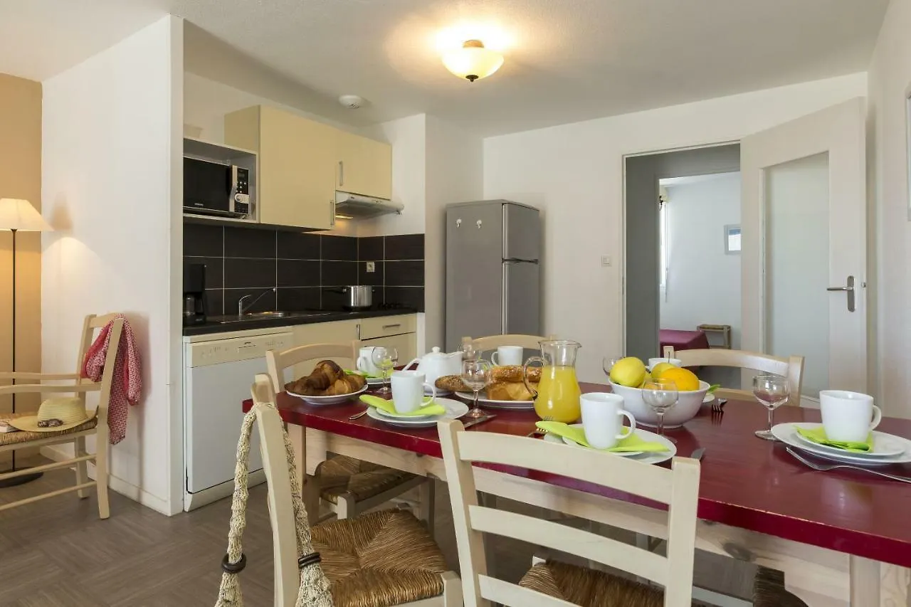 ホリデーパーク Residence Odalys Domaine Des Roches Jaunes プルガヌー